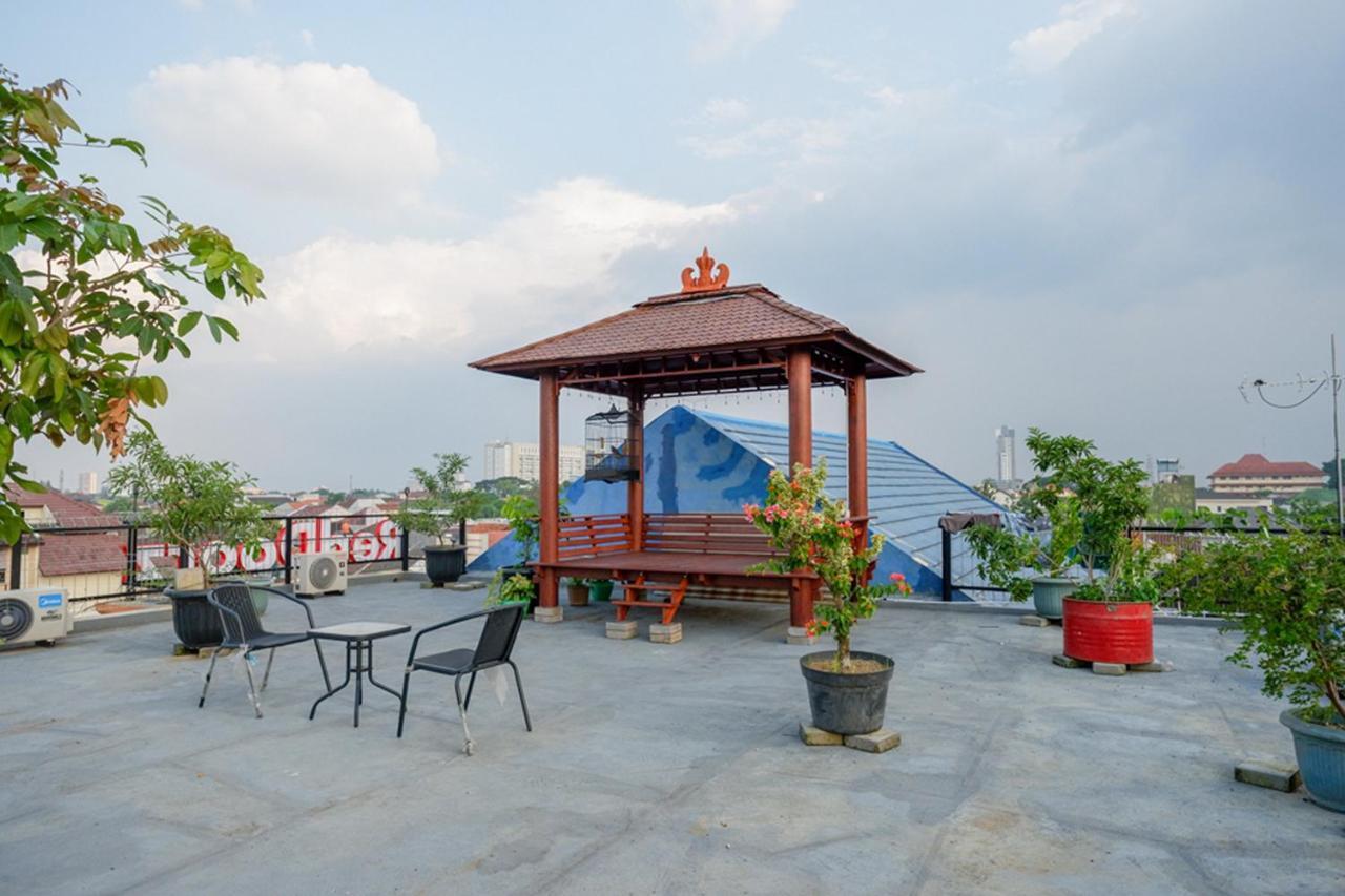 Reddoorz Near Jalan Adi Sucipto Solo Hotel Bagian luar foto